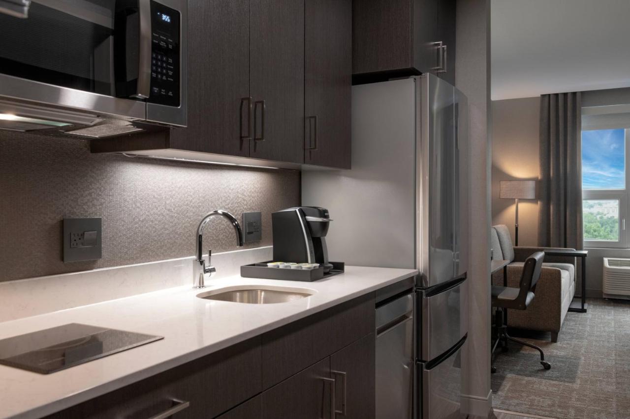 Towneplace Suites By Marriott Boston Medford Bagian luar foto
