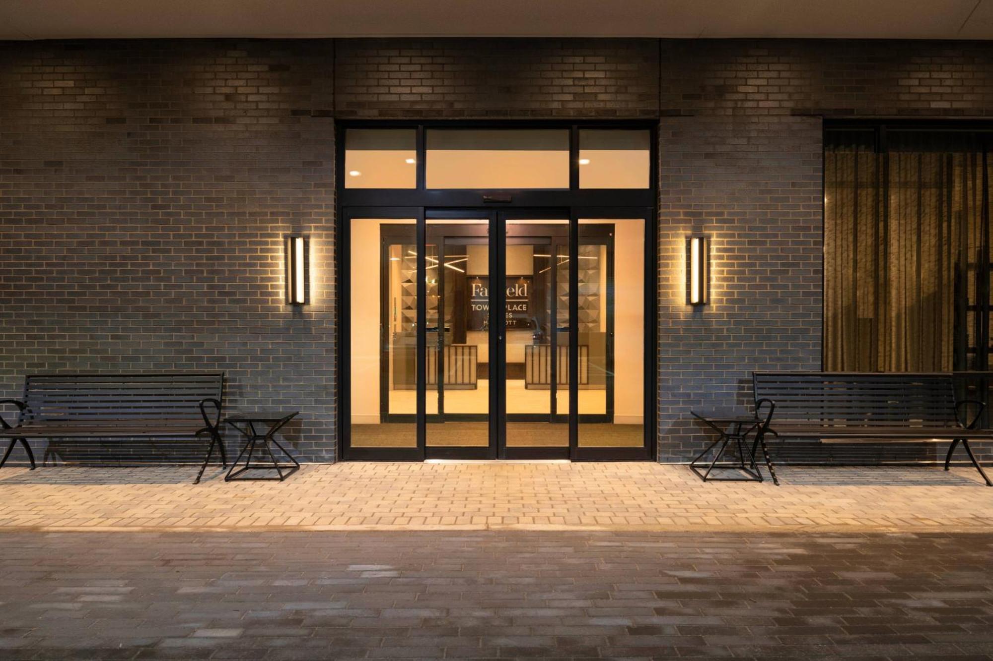 Towneplace Suites By Marriott Boston Medford Bagian luar foto