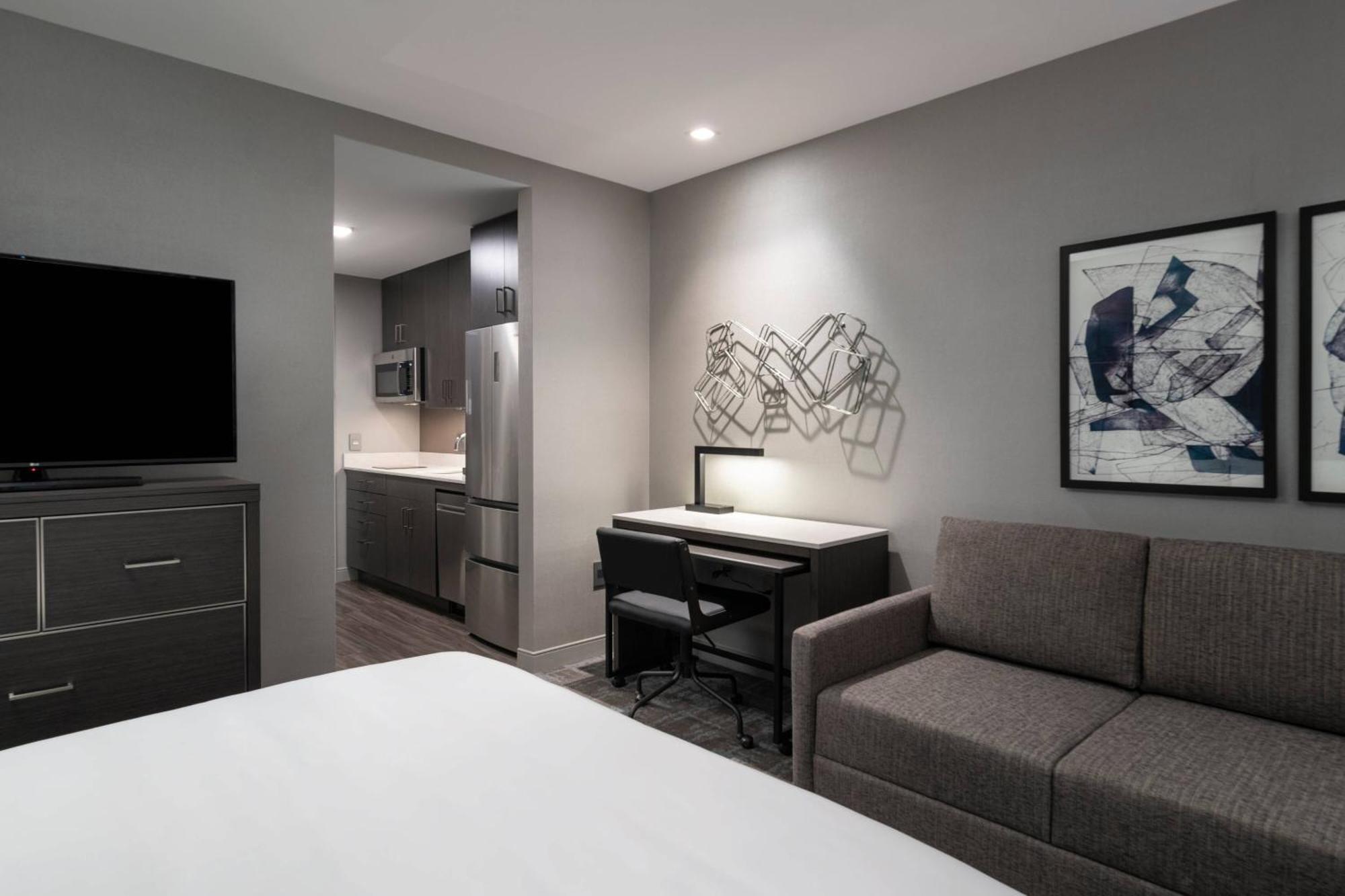 Towneplace Suites By Marriott Boston Medford Bagian luar foto