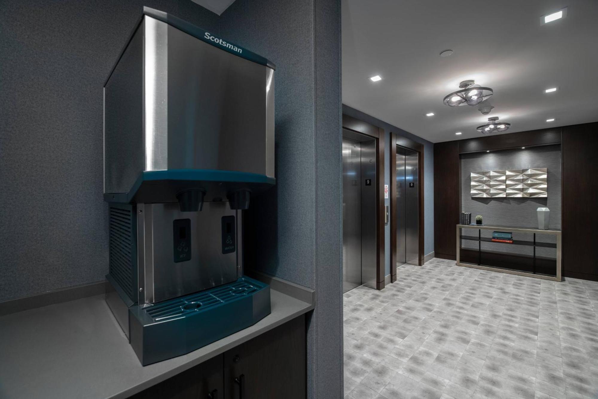 Towneplace Suites By Marriott Boston Medford Bagian luar foto